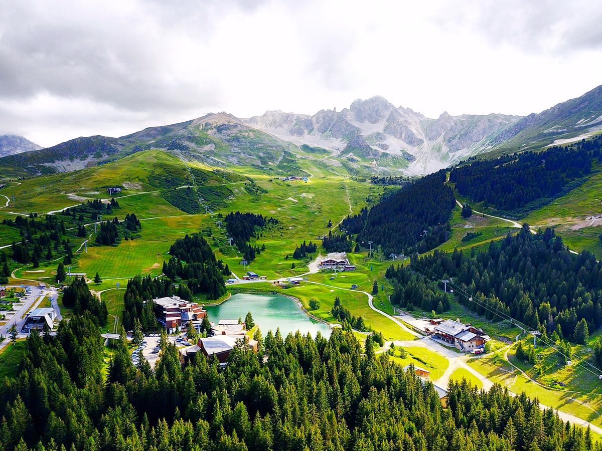 Residence Le Domaine Du Jardin Alpin - Courchevel 1850 Zewnętrze zdjęcie